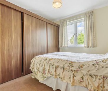 2 bedroom ground floor flat to rent - Photo 6