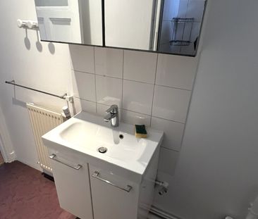 Location Appartement 2 pièces 33m² ST MAUR DES FOSSES 94100 - Photo 4