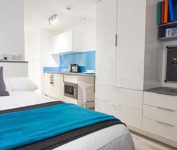 Studio to rent - Photo 3