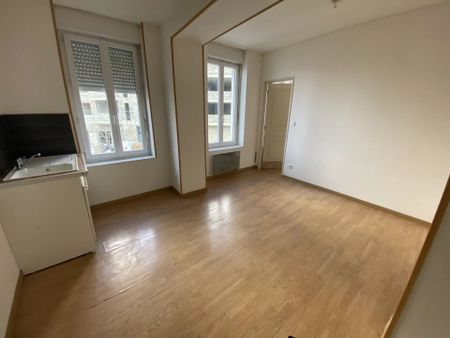 Location Appartement 2 pièces 32 m2 à Saint-Quentin - Photo 3