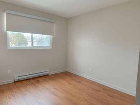For Lease - 981 Gulf Place Unit# 3, Overbrook - Castleheights and Area, Ontario - Photo 4