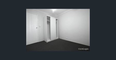 Neat and Tidy 2 Bedroom Unit in a Great Location! - Photo 4