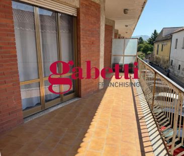 Appartamento in Via S. S. Cosma e Damiano 9, San Nicola la Strada (CE) - Foto 2