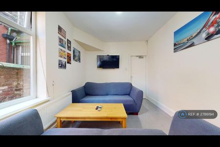 5 bedroom terraced house to rent - Photo 2