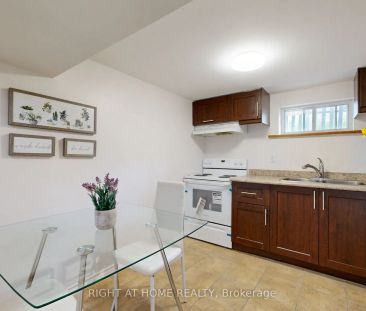 78 Longford Drive #Lower - Photo 6