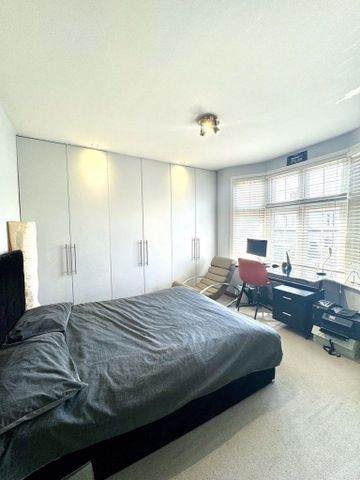 4 bedroom semi-detached house to rent - Photo 4