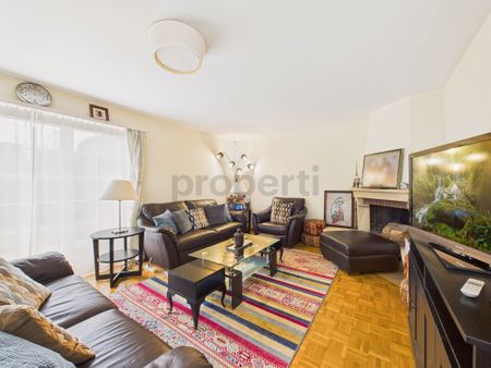 Charming villa with 730m² of garden _ Available on 1st April - Foto 2