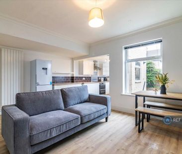 1 bedroom in a house share to rent - Photo 6