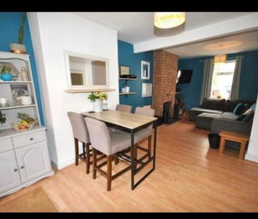 3 bedroom terraced house to rent - Photo 3