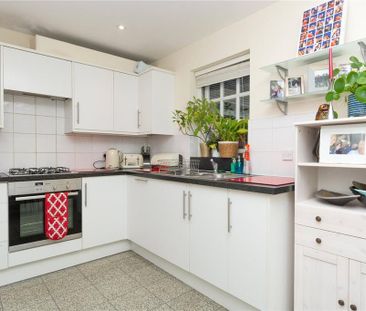 4 bedroom terraced house to rent - Photo 4