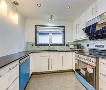 For Lease - Upper 426 Lees Lane Unit# Upper, Oakville, Ontario - Photo 2