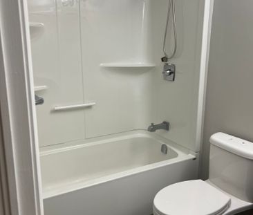 For Lease - 61 Rueter Street, Barrhaven, Ontario - Photo 6