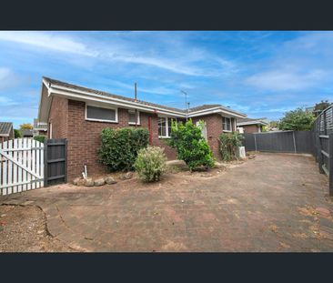 8/92-94 Main Street, Blackburn, Vic 3130 - Photo 4