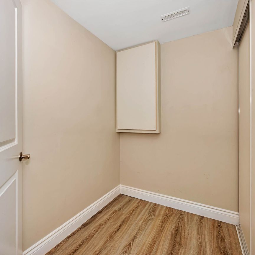 For Lease - 336 Tulip Crescent Unit# B, Orleans - Cumberland and Area, Ontario - Photo 1