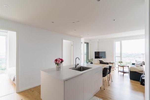 Eksklusiv 4-værelses lejlighed på 32. sal med unik udsigt over København - Photo 1