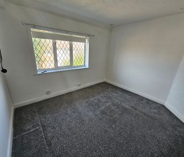 3 Bed - 887 York Road, Leeds - LS14 6HL - Professional - Photo 4