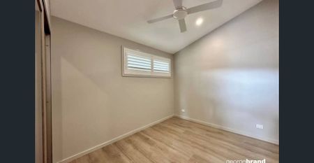 Luxury Living by the Water - Photo 2