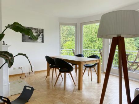 "VERMIETET!" Exkl. 4-Zimmer Maisonette Wohnung mit tollem Parkgrundstück in Hummelsbüttel - Foto 2