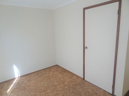 Villa close to amenities - Photo 1