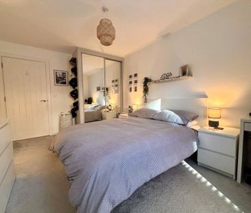 Station Road, Hook, Hampshire, RG27 - Photo 6