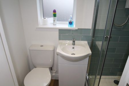 1 bedroom ground floor flat to rent - Photo 5