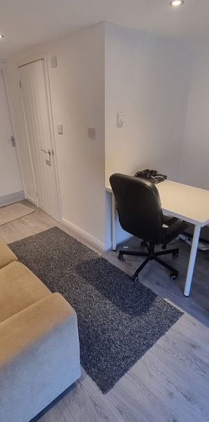 1 Bed Student Accommodation - Photo 1