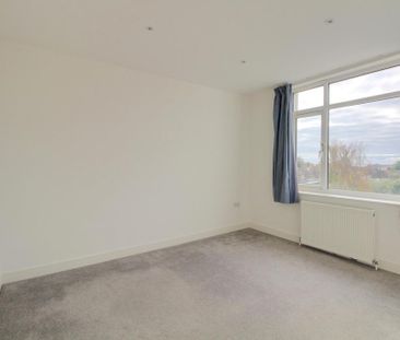 3 bedroom maisonette to rent - Photo 4