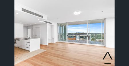 Modern Two-Bedroom Property with Scenic Views and Prime Location - Photo 2