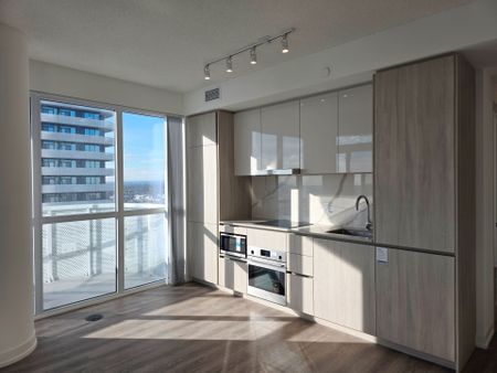 For Lease - 8 Interchange Way Unit# 2012, Vaughan, Ontario - Photo 3