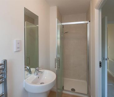 2 bedroom terraced house to rent - Photo 6