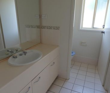 Prime Location - Photo 6