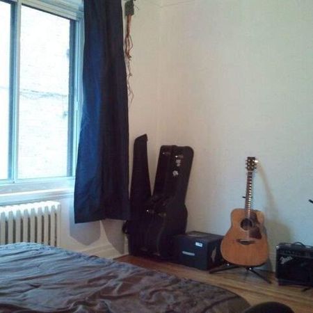 🌟**CONDO SPACIEUX, LUMINEUX ET ENSOLEILLÉ – 2 CHAMBRES FERMÉES - Photo 3