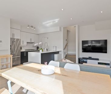 For Lease - 4030 Parkside Village Drive Unit# 10, Mississauga, Ontario - Photo 2