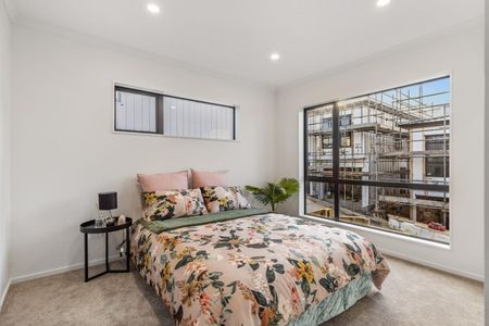 Hillsborough, 3 bedrooms - Photo 3