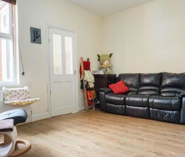 2 Bed Terraced House, War Lane, B17 - Photo 2