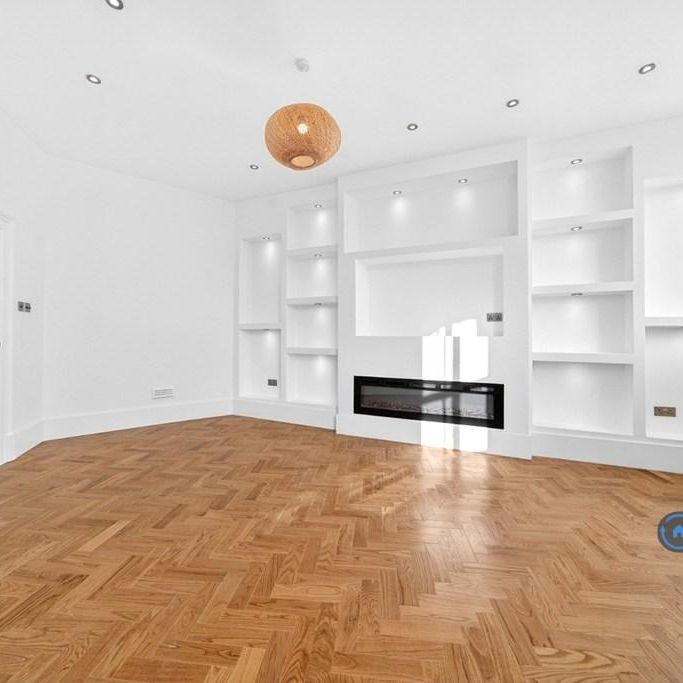 4 bedroom flat to rent - Photo 1