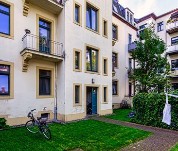 Balkonwohnung im Denkmal, mit großem Tageslichtbad, nahe dem Elbepark. - Photo 3