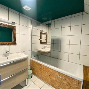 Appartement à louer 2 pièces 62.77m² - Photo 3