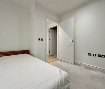 Grant Road, London - Photo 6