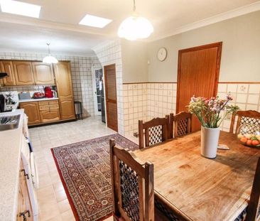 3 bedroom semi-detached house to rent - Photo 3