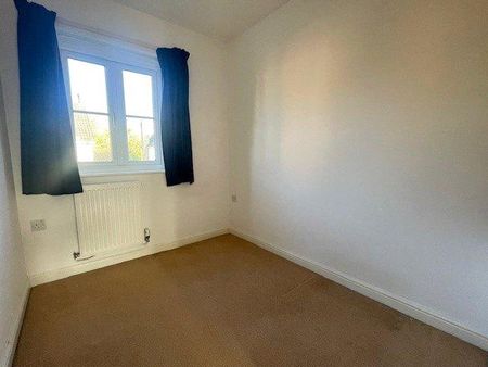 3 bedroom link detached house to rent - Photo 4