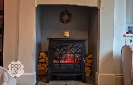 2 bedroom terraced house to rent - Photo 3