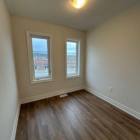 For Lease - 2906 Whites Road, Pickering, Ontario - Photo 1