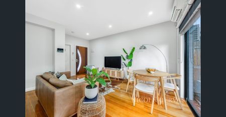 Style & Luxury in Pascoe Vale - Photo 2