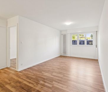 Appartement de 2 pièces entièrement rénové au 1er étage disponible... - Photo 3