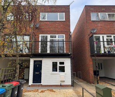 1 bedroom in a house share to rent - Photo 1