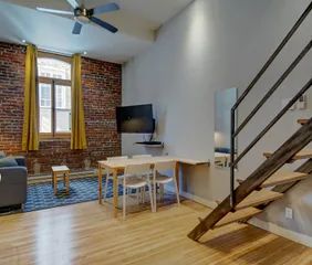 1 room apartment of 60m² in Quebec - Photo 1