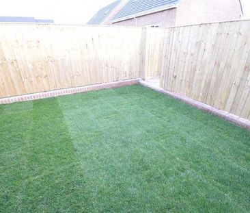 Yarn Crescent, Wakefield, WF2 - Photo 6