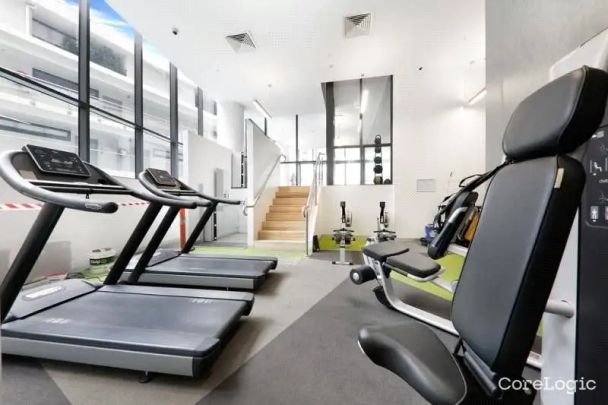 507/3-5 St Kilda Road, St Kilda VIC 3182 - Photo 1