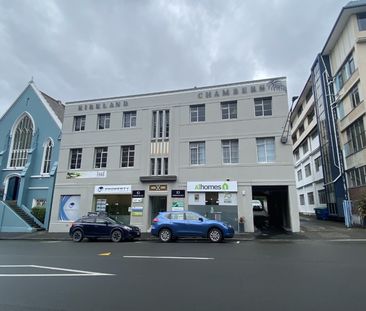 Inner City 1 bedroom apartment + office Available Now - Photo 1